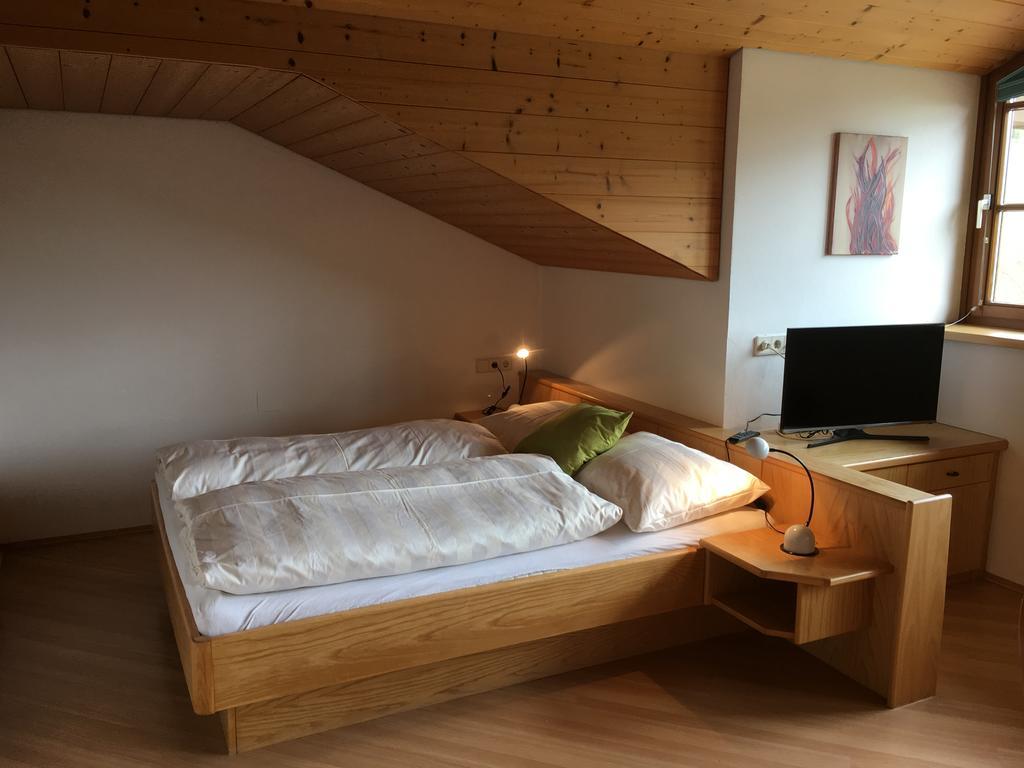 Appartement Dertnig วาไกรน์ ภายนอก รูปภาพ